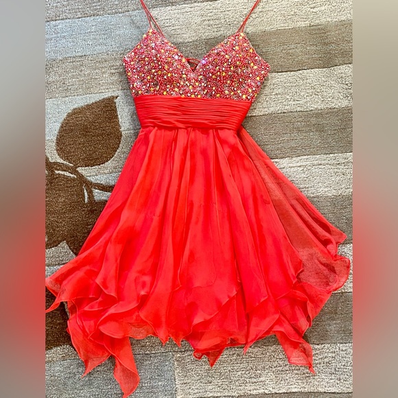 Dave & Johnny Chiffon Embellished Bodice Beaded Red/Orange Mini Dress. CL3 - Picture 3 of 10